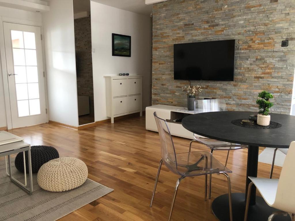 Apartment Arena Lux *